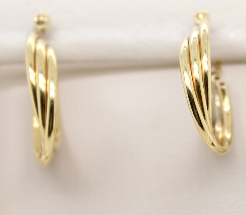 Estate 14 Karat Yellow Gold Small Hoop Earrings